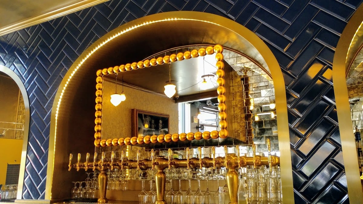 The Whale - Bar in Chicago