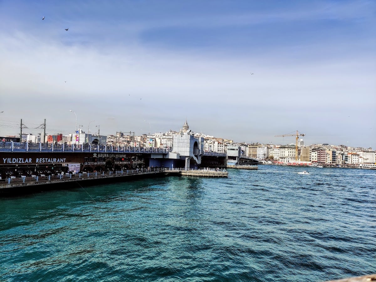 Eminönü Ferry Terminal & Bosphorus Ferry - Transport / Landmark em Istambul