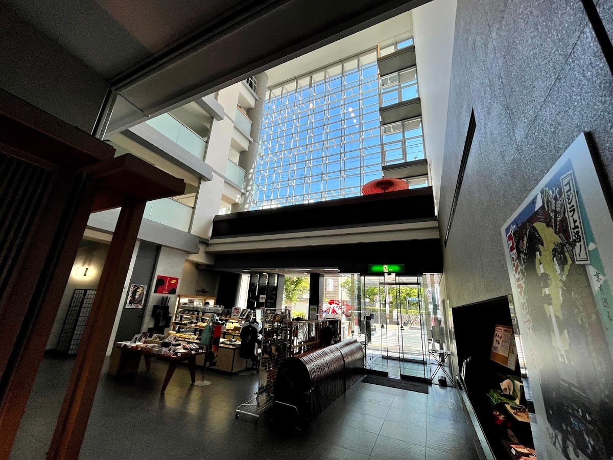 Kyoto Handicraft Center - craft center in Kyoto