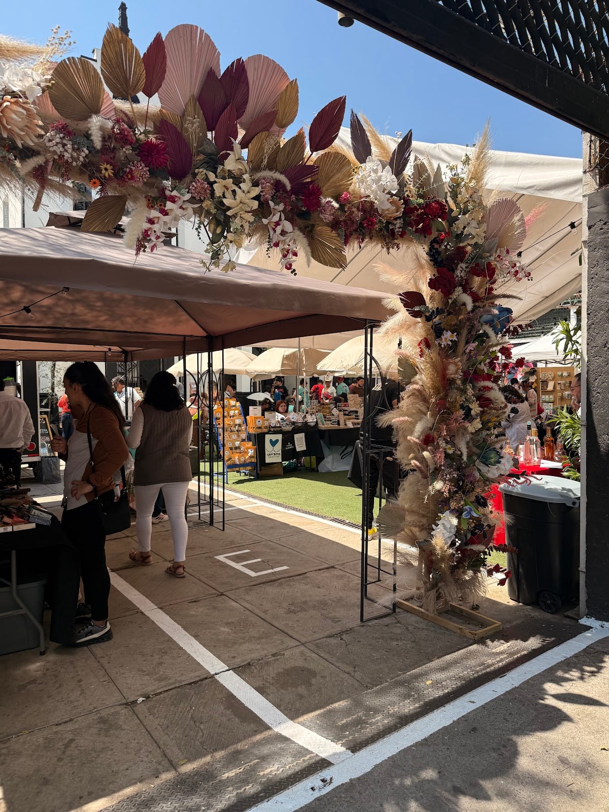 Mezcalería Las Flores - Mezcalería in Mexico City