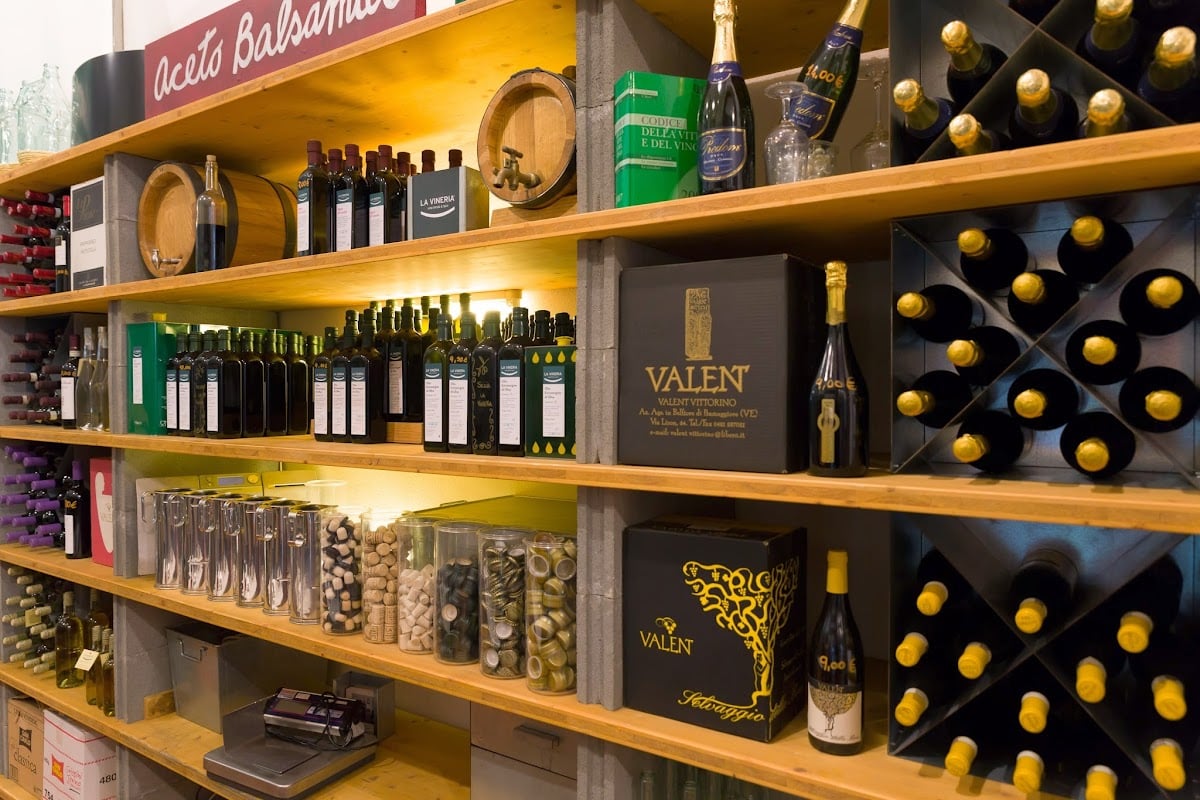 The Winery 1 Aaron Brussolo - Wine Bar in Milan