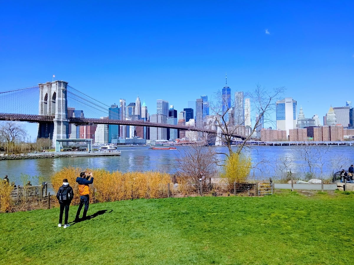 DUMBO + Brooklyn Bridge Park - Neighborhood em Nova Iorque