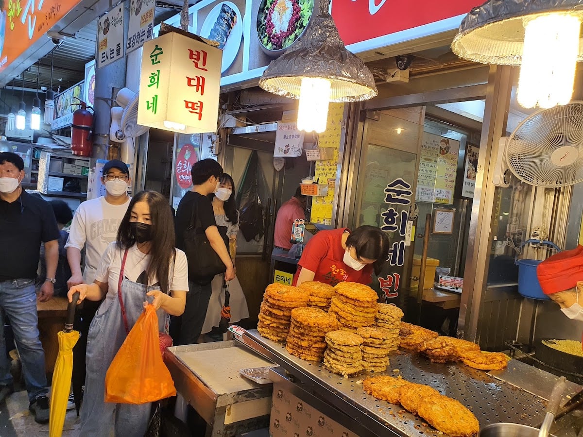 Gwangjang Market - Market in Seoul