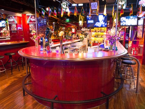 Bar Isn't It (Roppongi) - Bar em Tóquio